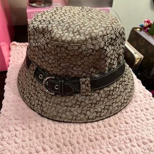 Coach mini signature bucket hat